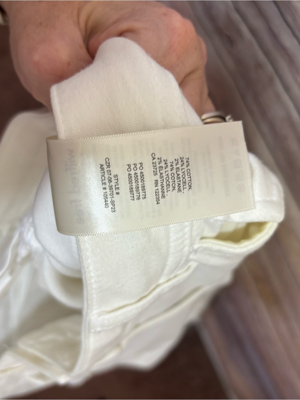 Aritzia Wilfred Free White Cargo Pants Size 6 - Picture 9 of 9